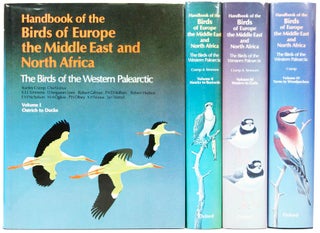 The Birds of the Western Palearctic: Birds of Europe the Middle East and North Africa. Stanley CRAMP.