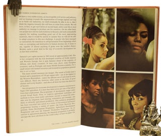 Introduces Jamaica. Edited by Morris Cargill.
