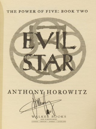 Evil Star. The Power of Five: Book Two.